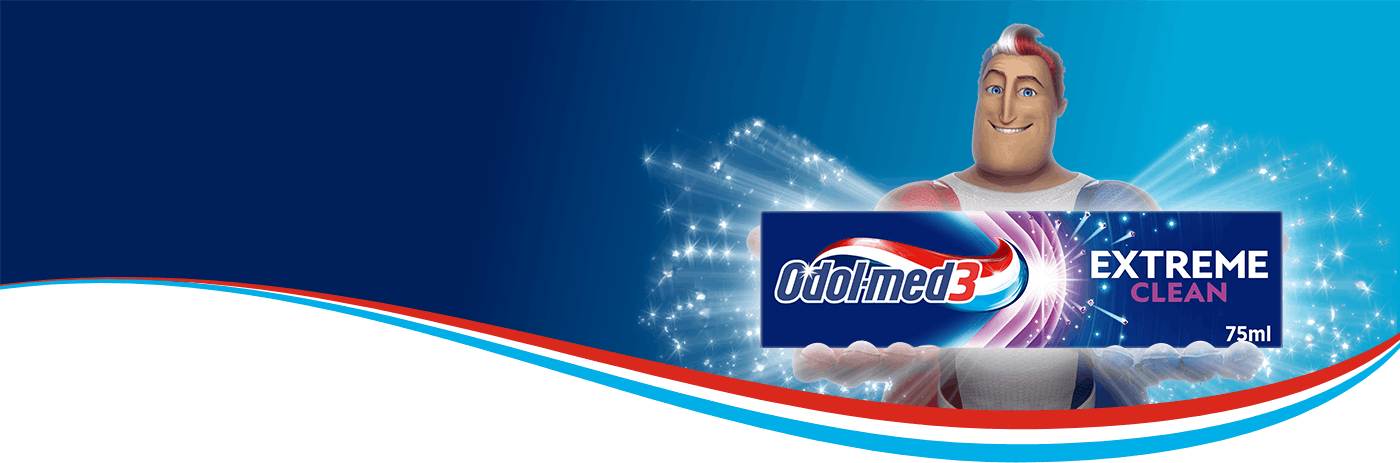 Der Superheld von Odol-med3 hält die Extreme Clean Zahnpasta.