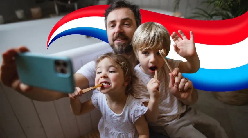 Der Superheld  von Odol-med3, Billy und Lilly feuern Milky an, der eine Zahnbürste als Gewicht stemmt. 