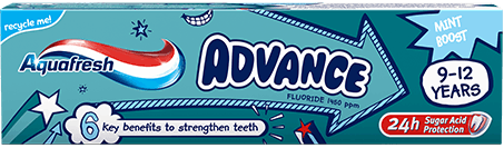 Опаковка паста за зъби Aquafresh Advance ментово зелена.