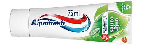 Aquafresh Triple Protection Mild & Minty toothpaste packaging with green accent.