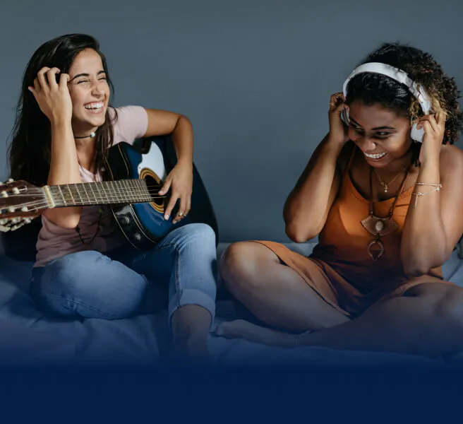 Women listening to music 