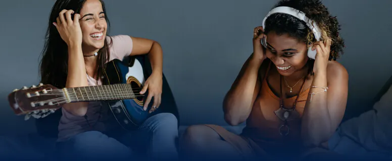 Women listening to music 