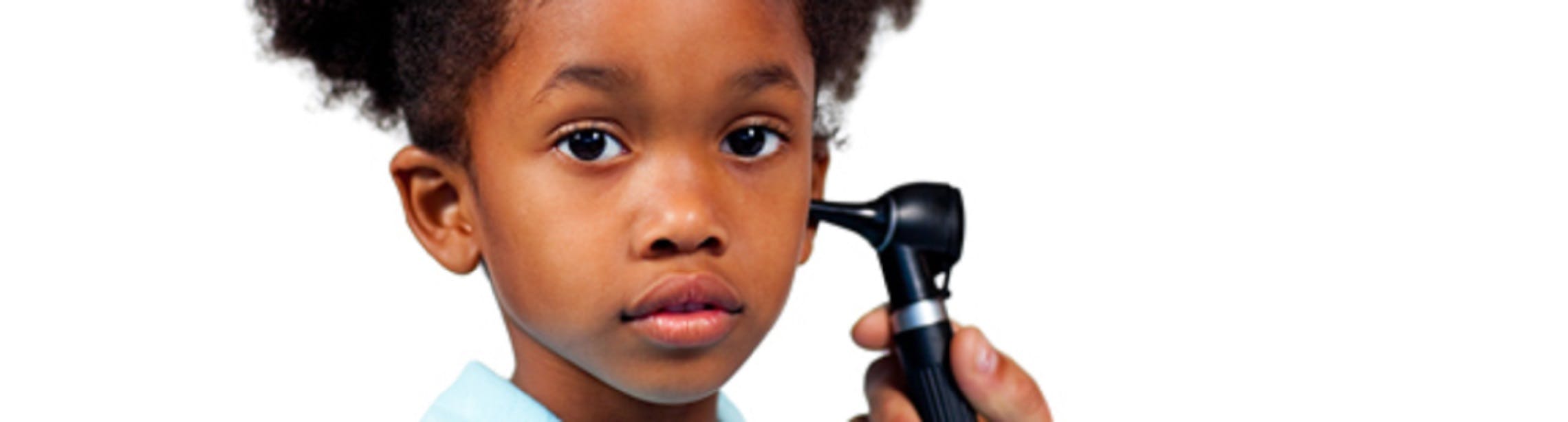 Prevenir y tratar las infecciones de oído de los niños