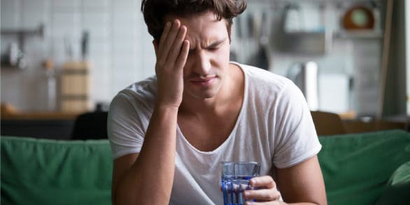 3 tipos comunes de dolores de cabeza y qué los causa 