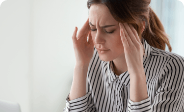 A women types of headaches and head pain