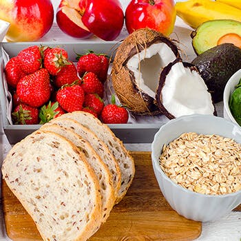 Fruit & vegetable spread with bread