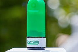 How Does Flonase Spray Work? 