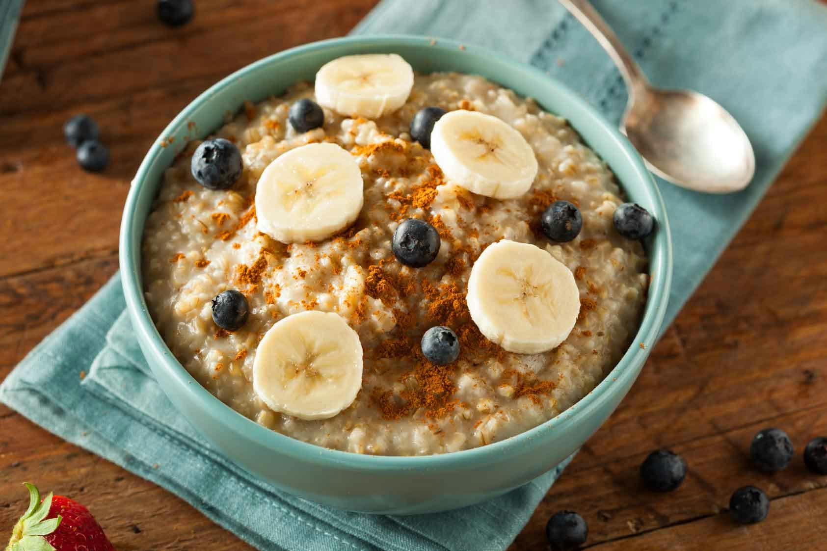 A nutritious bowl of oatmeal topped off with fruit