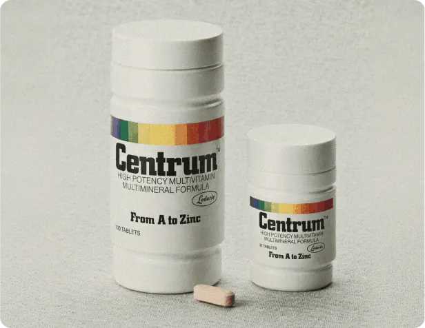 Erstes historisches Centrum Multivitamin-Produkt in der Originalverpackung mit Regenbogen-Streifen als Symbol für die Entstehung der Marke seit 1978.£