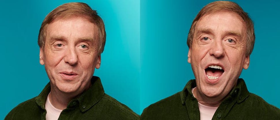 Με την Corega ο David  χαμογελάει με αυτοπεποίθηση