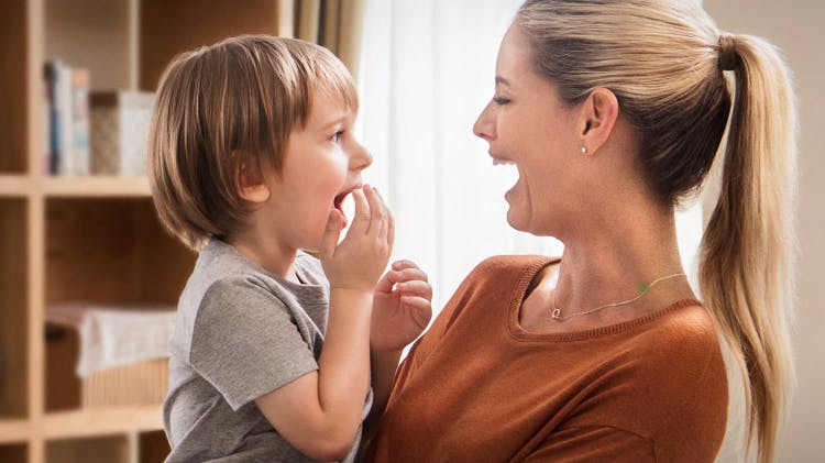 Μητέρα με βρέφος