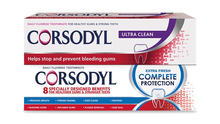 Corsodyl toothpaste product range packshots, formulated with sodium bicarbonate to aid plaque removal.