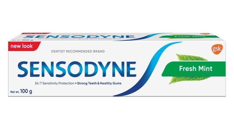 Sensodyne Fresh Mint toothpaste packshot