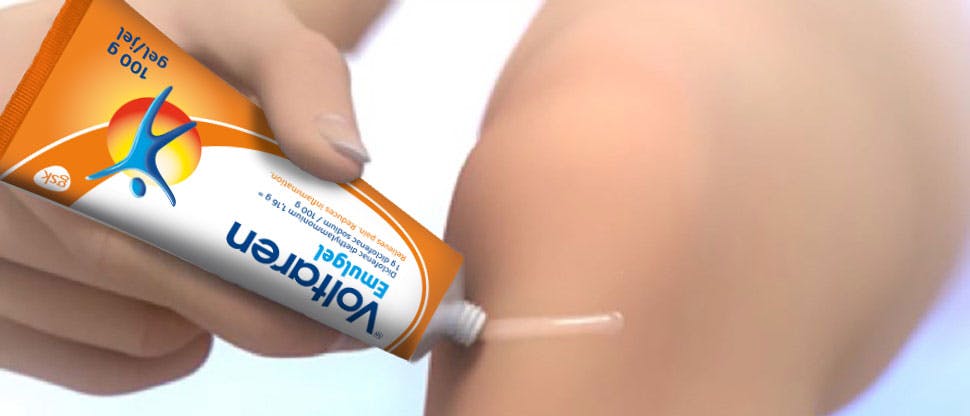 Applying Voltaren Emulgel on Knee