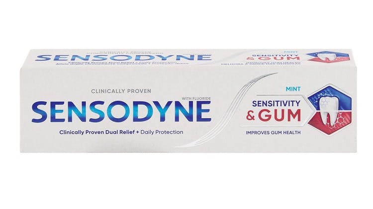 Sensodyne Sensitivity & Gum toothpaste packshot