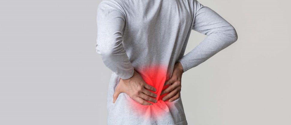 Persona con dolor en espalda baja
