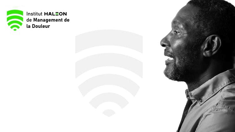 Image d’un homme de profil