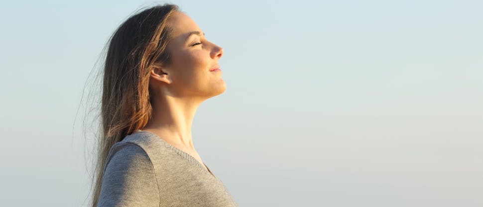 Femme qui respire