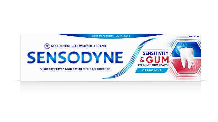 Sensodyne Sensitivity & Gum packshot