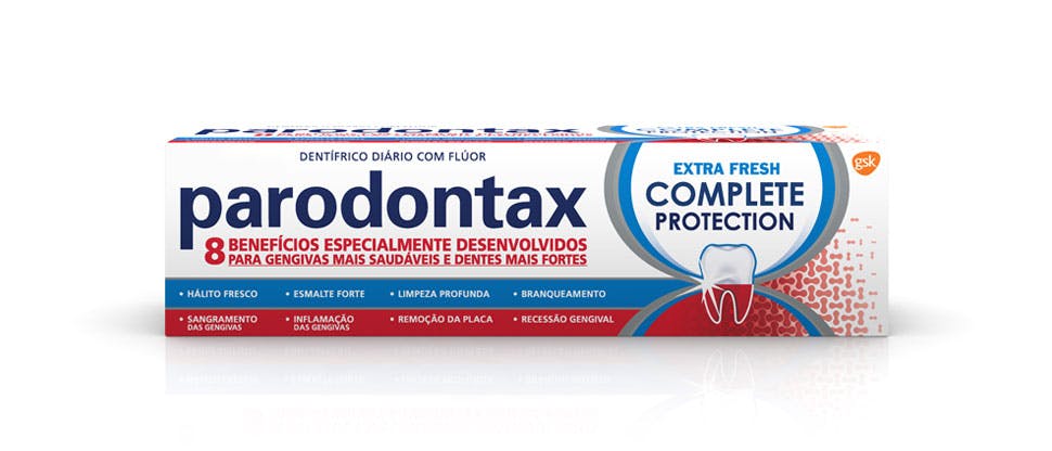 Embalagem do Parodontax Complete Protection, formulado para ajudar na remoção da placa bacteriana.