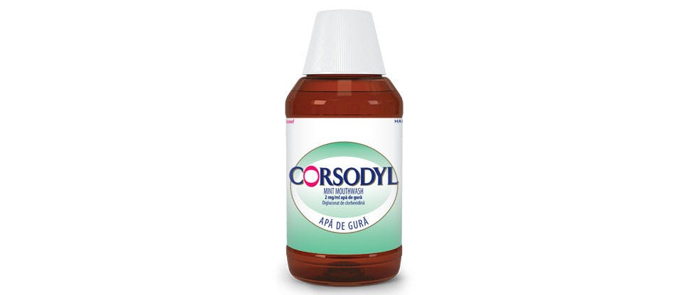 Pasta de dinţi parodontax Fluoride şi Corsodyl Mint Mouthwash 0,2 g/100ml, apă de gură fără alcool