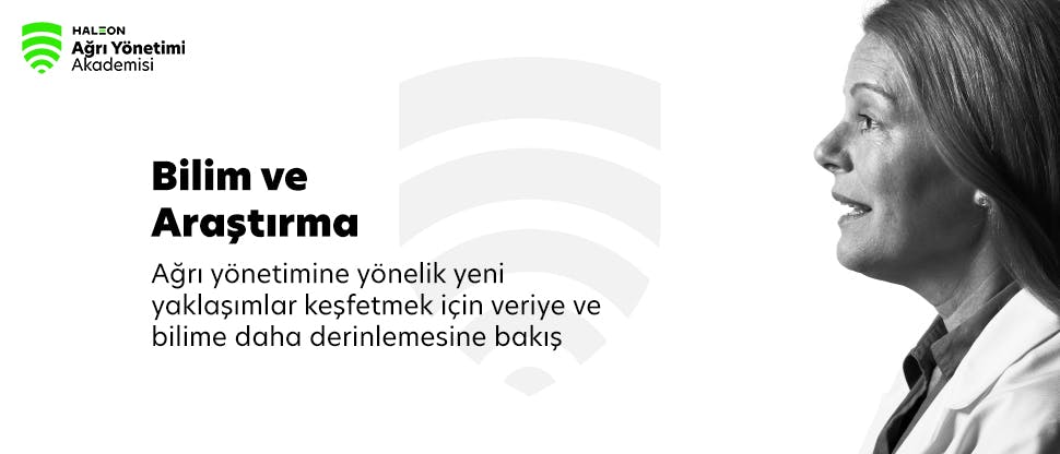 Haleon Ağrı Yönetimi Akademisi logosu ve laboratuvar önlüğü giymiş 40 yaşlarında bir kadının profil resmi