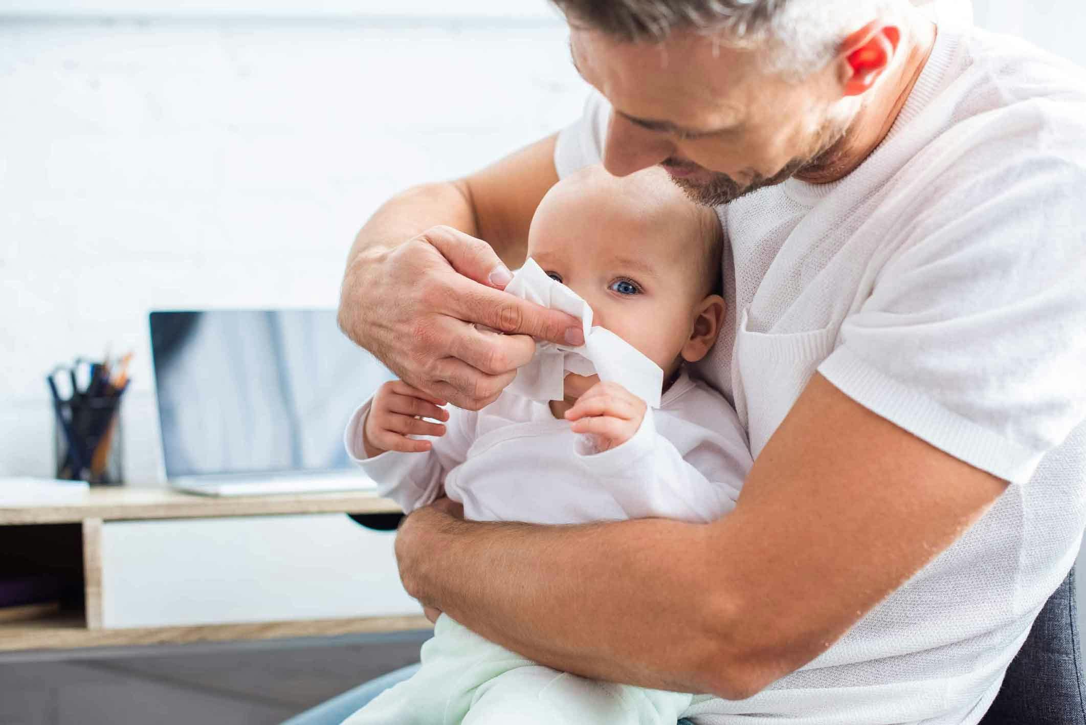 Bebeğinizin burun tıkanıklığını nasıl rahatlatırsınız?