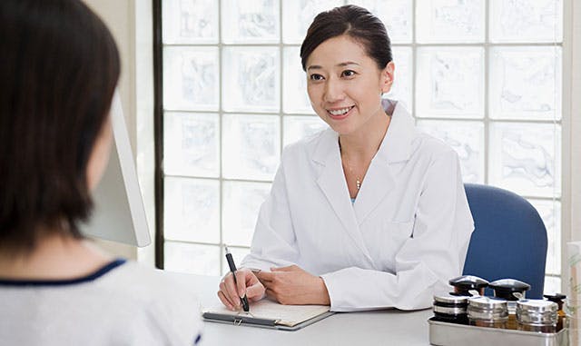 Expert Advice header image Local Close up image of Local Denture Care Expert
