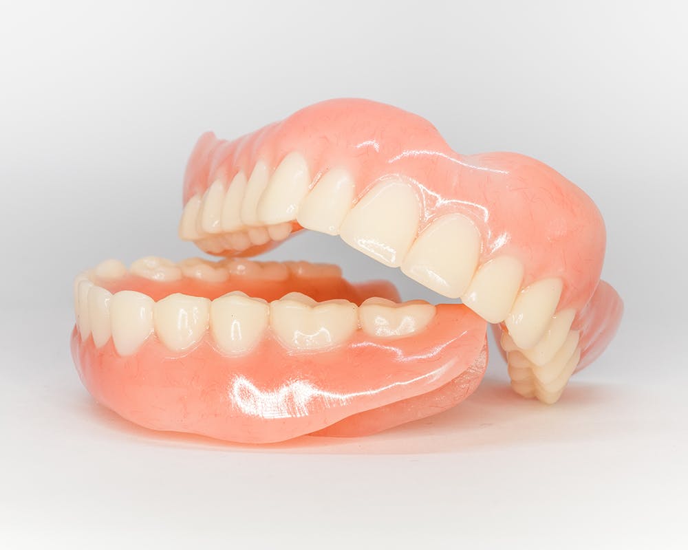 what-are-complete-dentures