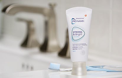 Pronamel Strong and Bright Toothpaste Callout Pronamel Strong and Bright Toothpaste Callout