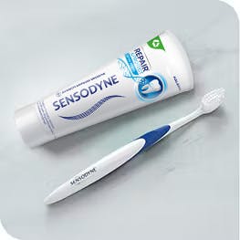 How Sensodyne Toothpaste can help with sensitive teeth symptoms