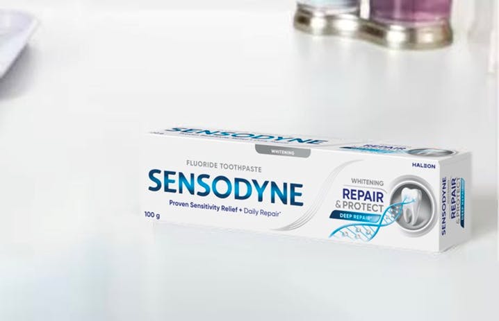 Sensodyne Repair and Protect whitening toothpaste