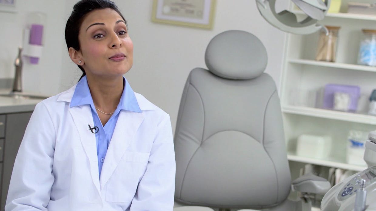 Dr. Mamta recommends Sensodyne Complete Protection for patients with sensitive teeth