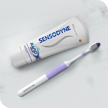 How Sensodyne Toothpaste can help with sensitive teeth symptoms