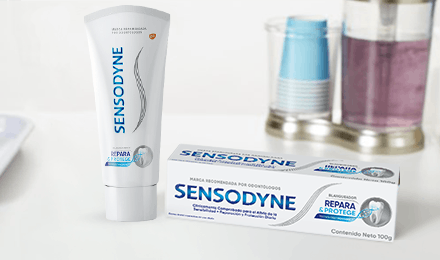 Sensodyne Repara & Protege Whitening