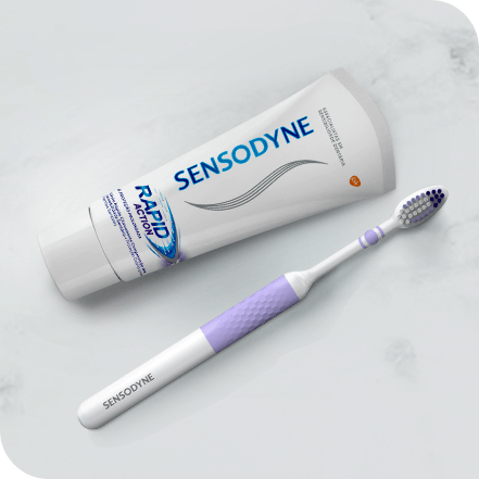 Como a pasta de dentes Sensodyne pode ajudar com sintomas de dentes sensíveis