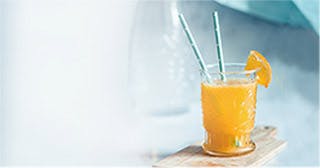 Information stating that its better for teeth to drink acidic beverages through a straw