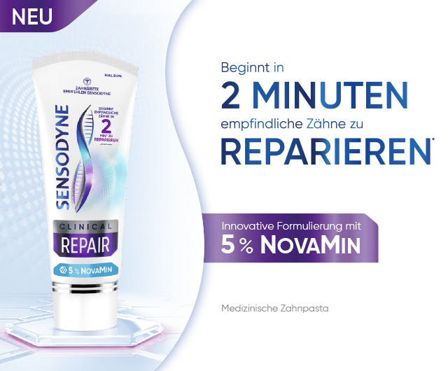 Sensodyne Clinical Repair Zahnpasta auf Podest 