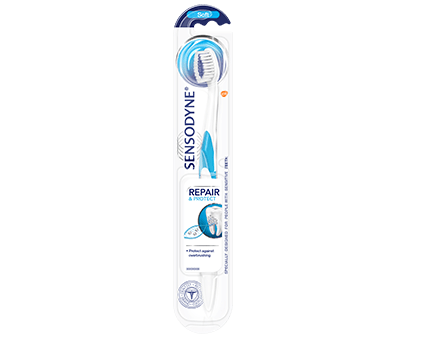 Зубная щетка Sensodyne® Expert с мягкой щетиной
