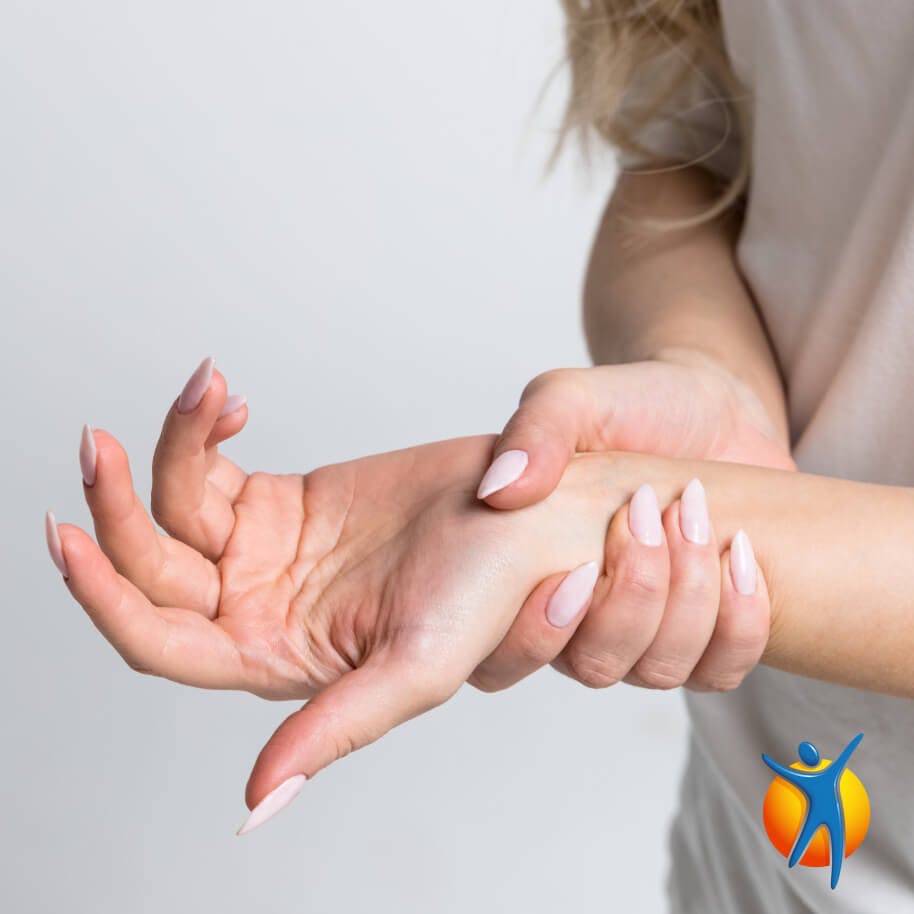 Elderly couple jogging - learn about osteoarthritis causes