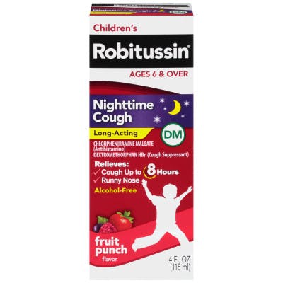 una caja de Children's Robitussin para la tos en la noche de sabor a ponche de frutas sobre el fondo blanco